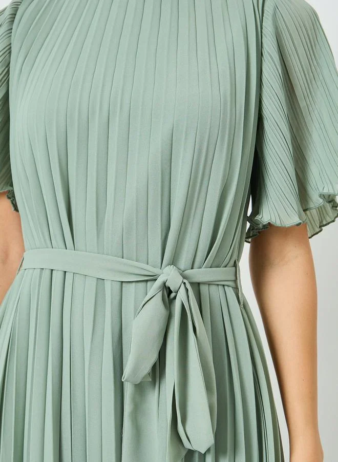 Styli Women Pleated Maxi Dress with Tie-Belt